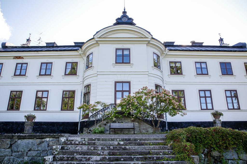 Kaggeholms Slott Acomodação com café da manhã Ekerö Exterior foto