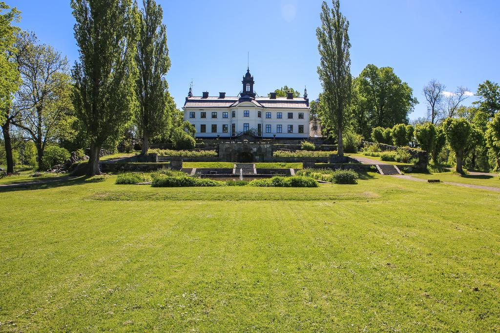 Kaggeholms Slott Acomodação com café da manhã Ekerö Exterior foto
